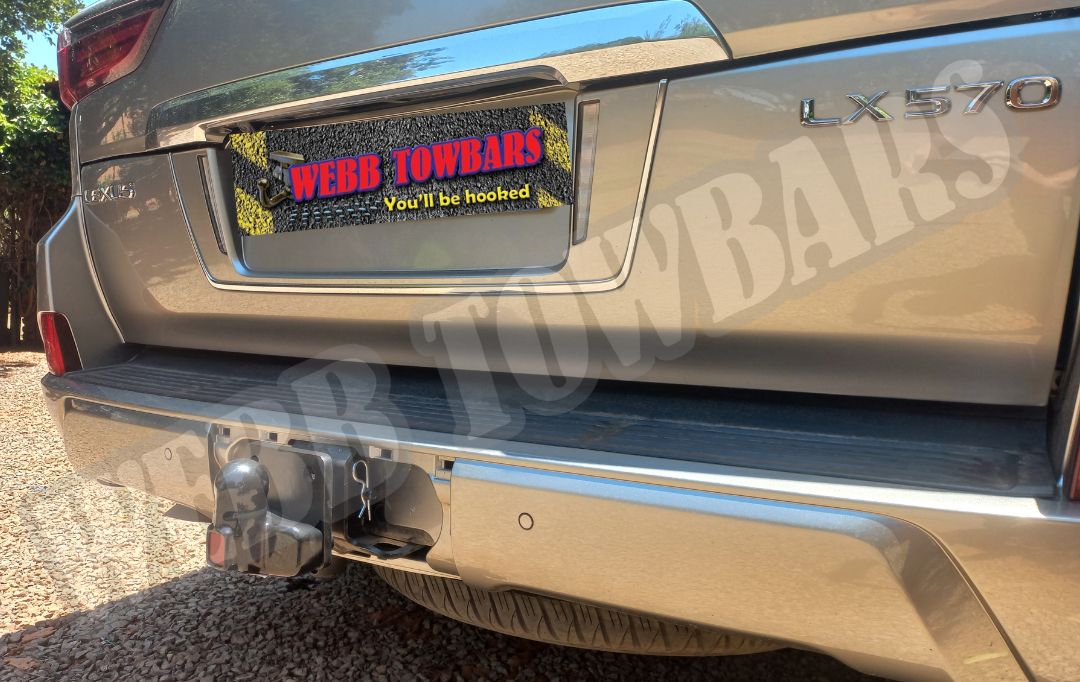 Lexus LX570 Standard/Detachable Towbars - Private Seller Lexus LX570 Standard/Detachable Towbars - Private Seller