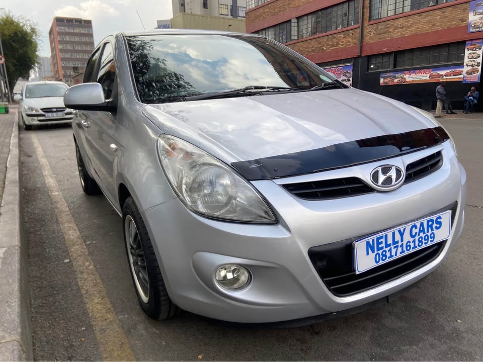 2011 Hyundai ikm Automatic