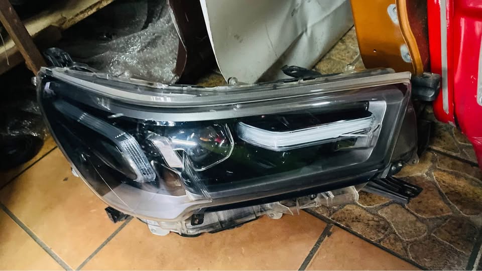Toyota Hilux LEGEND 50 LED HEADLIGHTS - Private Seller Toyota Hilux LEGEND 50 LED HEADLIGHTS - Private Seller