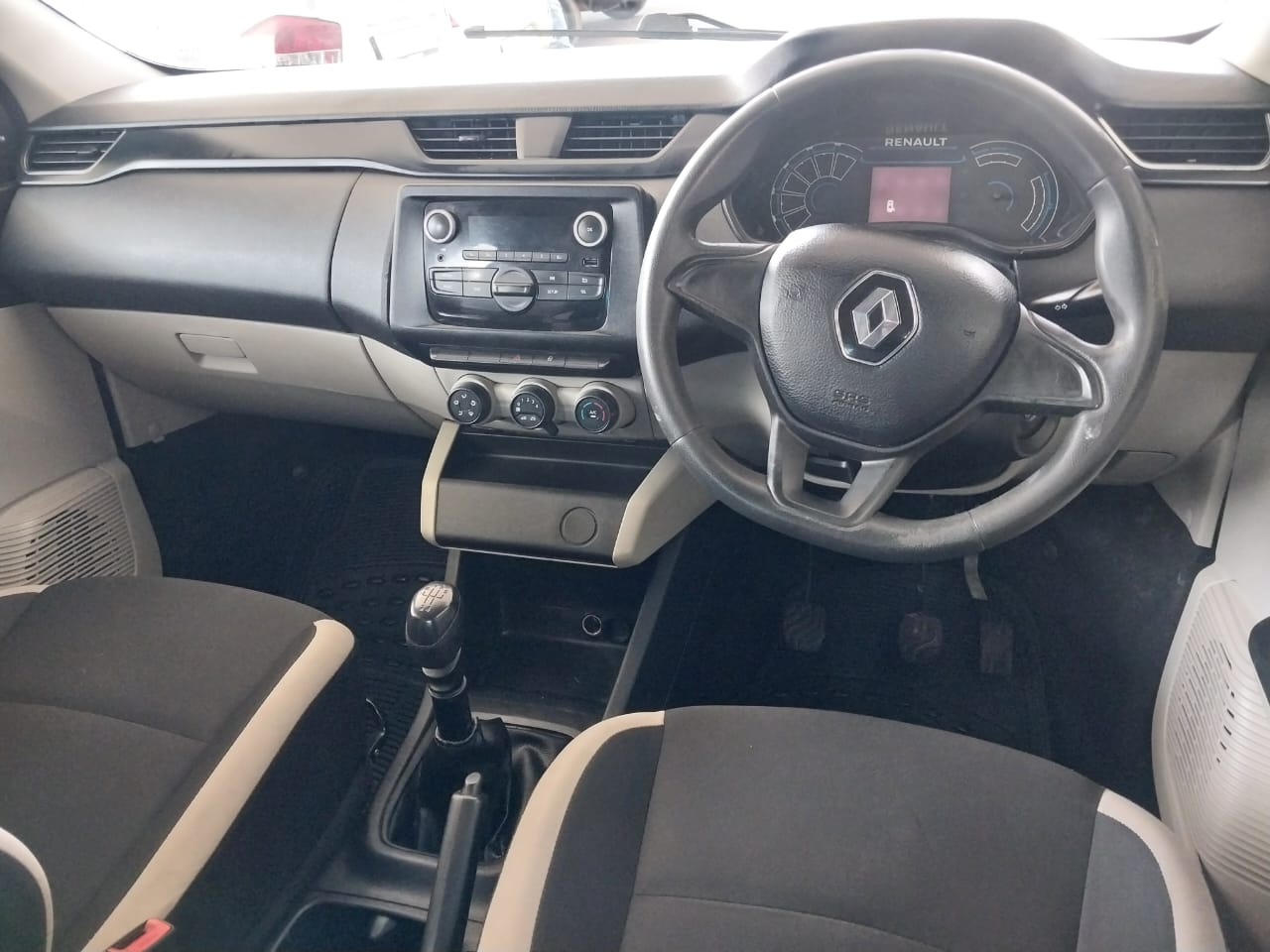 Used 2022 Renault Triber 1.0 Dynamique - Private Seller