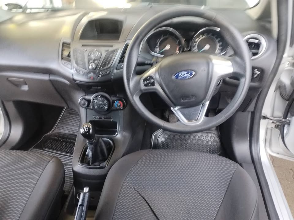 2017 FIRD FIESTA 1,0 ECOBOOST MANUAL