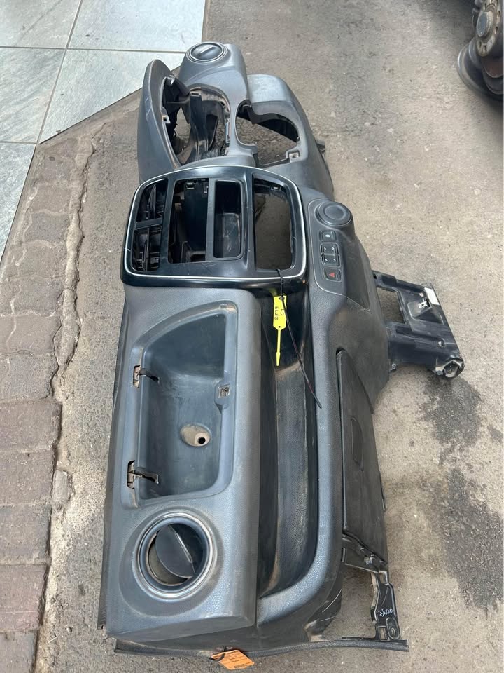 Renault Kwid Dashboard For Sale @Circle 7 Used Parts - Private Seller