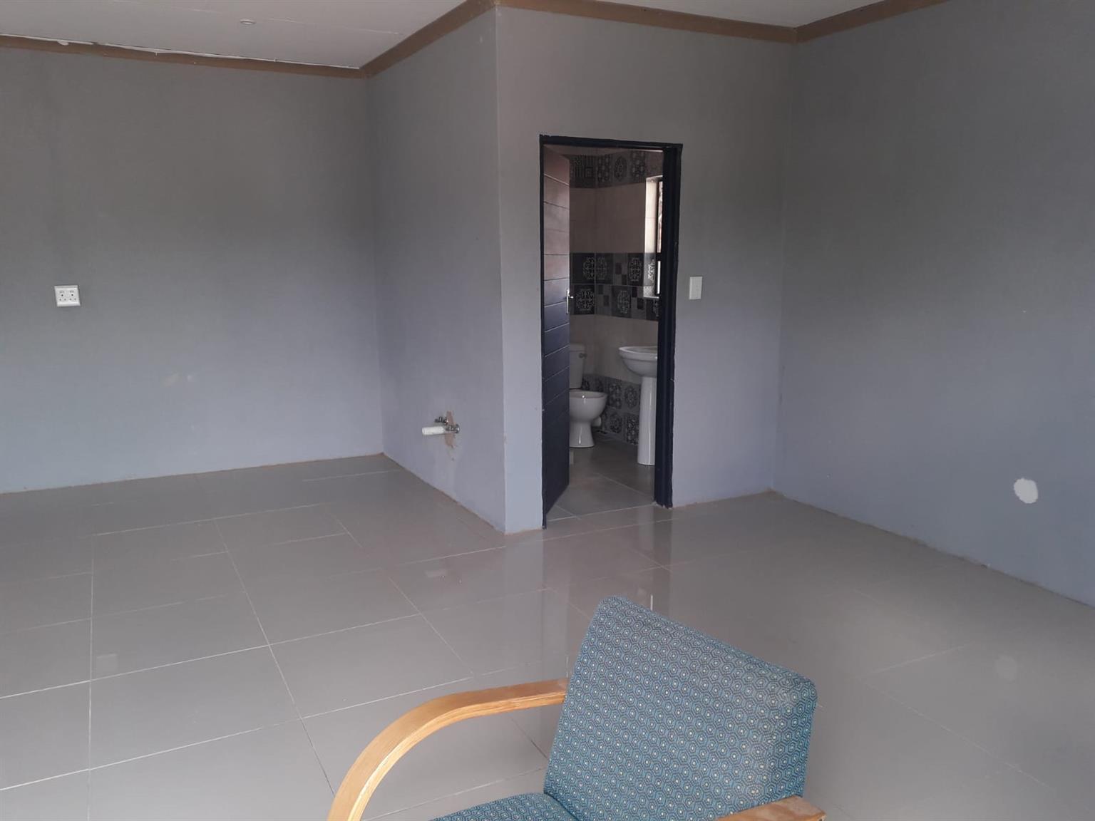 Apartment in Silverton, Pretoria East Junk Mail