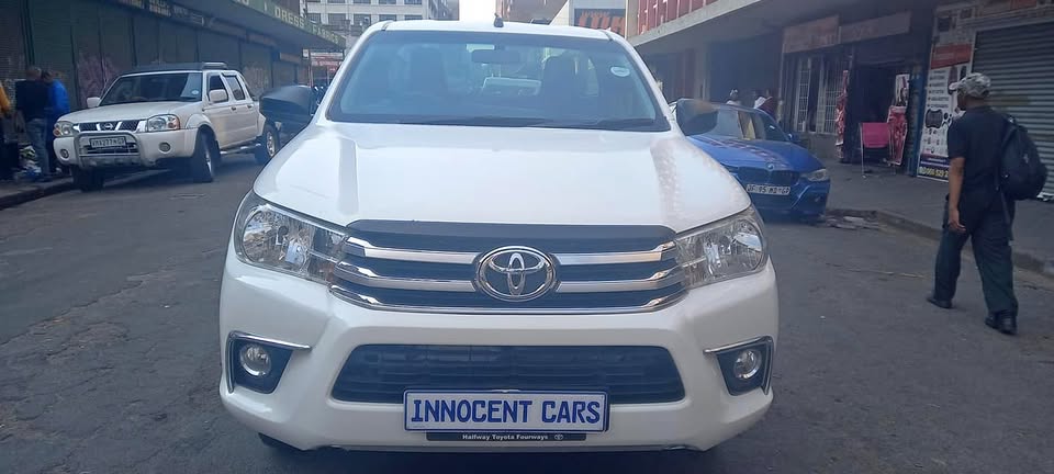 2018 TOYOTA HILUX 2.4GD6 DIESEL, MANUAL TRANSMISSION, WHITE COLOUR