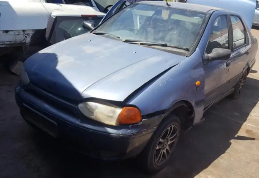Stripping Fiat Siena 1.2 - Private Seller
