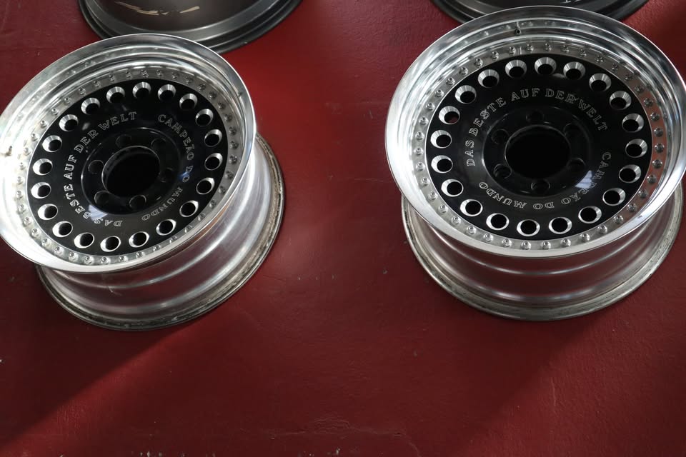 CAMPEAO DO MUNDO DAS BESTE AUF DER WELT Lotus Root Wheel 18INCH OEM 8J 6X113PCD 4X4 - Private Seller CAMPEAO DO MUNDO DAS BESTE AUF DER WELT Lotus Root Wheel 18INCH OEM 8J 6X113PCD 4X4 - Private Seller