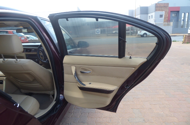 Used 2009 BMW 3 Series 320i Modern auto - Private Seller