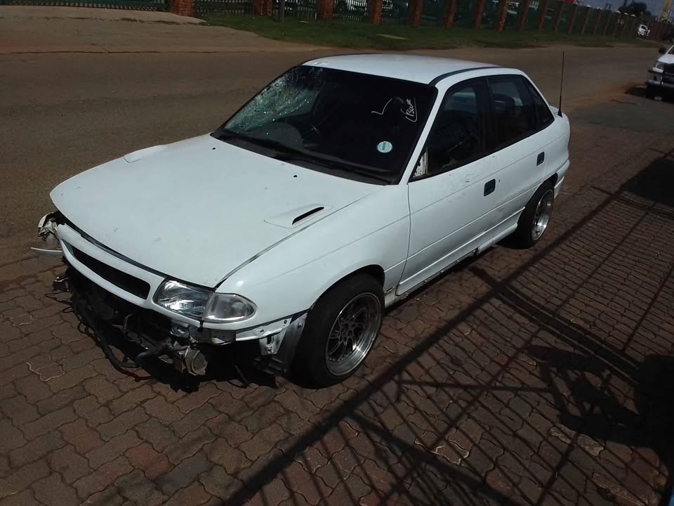 1999 Opel astra got 1.6 engine still running good we stripping for parts - Private Seller 1999 Opel astra got 1.6 engine still running good we stripping for parts - Private Seller