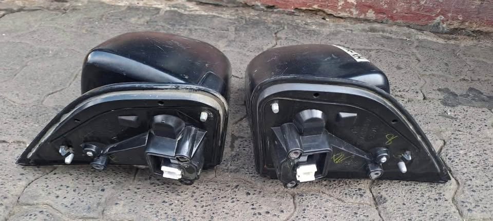 Isuzu D-Max side mirrors - Private Seller Isuzu D-Max side mirrors - Private Seller