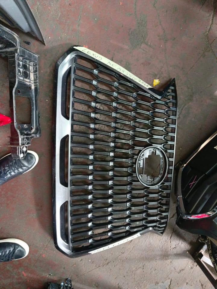 Lexus NX NX350 2022 Front Grill - Private Seller