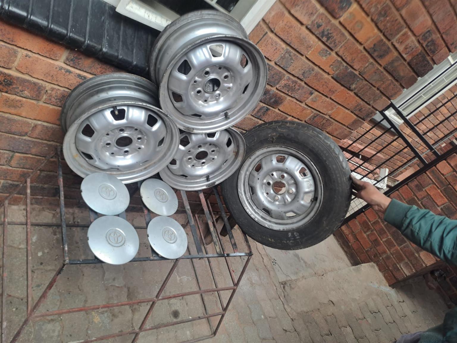Toyota Tazz rims and wheel caps | Junk Mail Marketplace