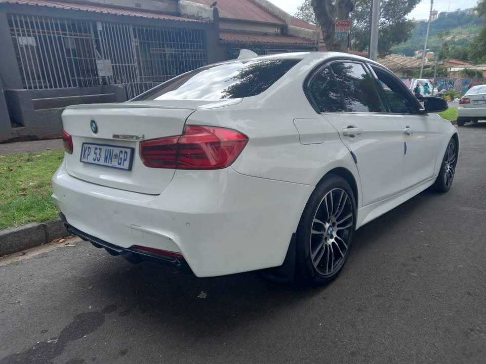 2016 BMW 320d Msport Diesel, Automatic, White Color, Mileage 160000kms,. Call or Whats