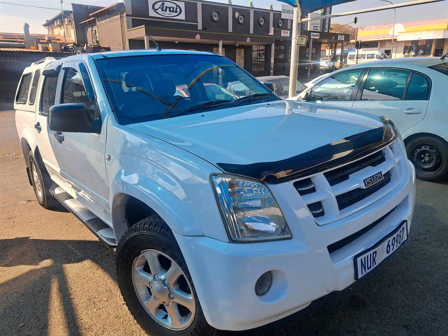 ISUZU KB 250