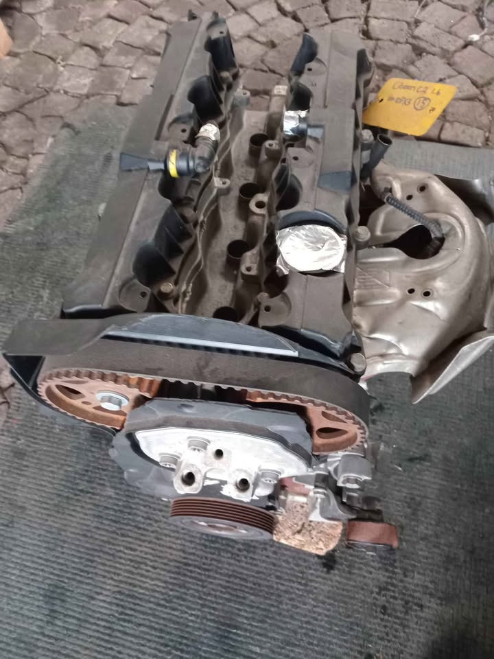 Citroen C2 eng code 10XF3 1.6 engine for sale WhatsApp or cell - Private Seller