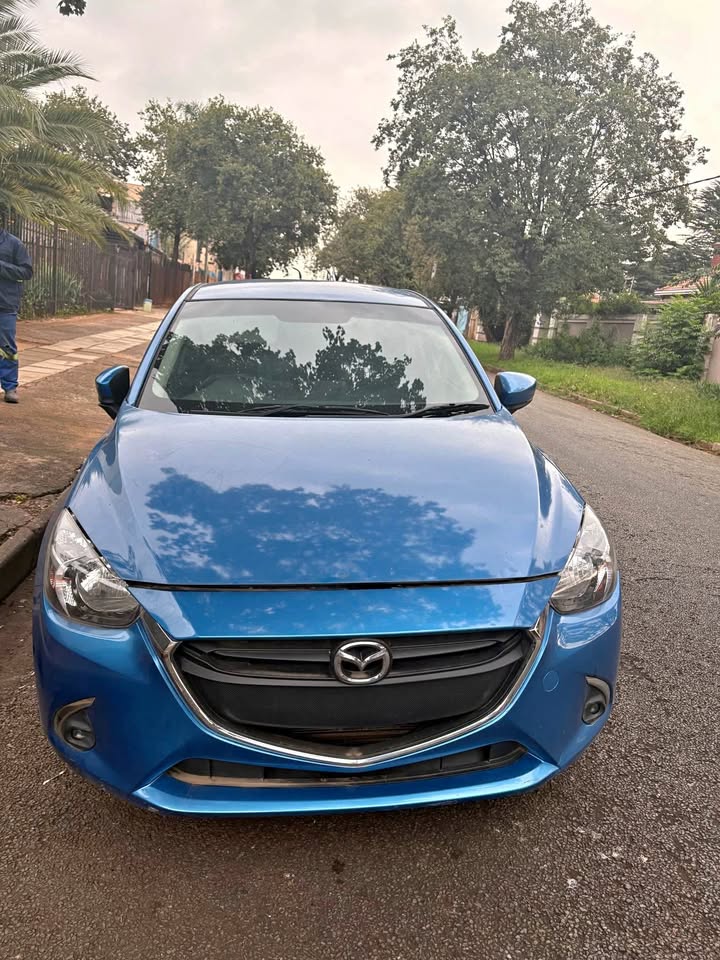 Used Mazda 2 2017 automatic stripping for spares for sale in