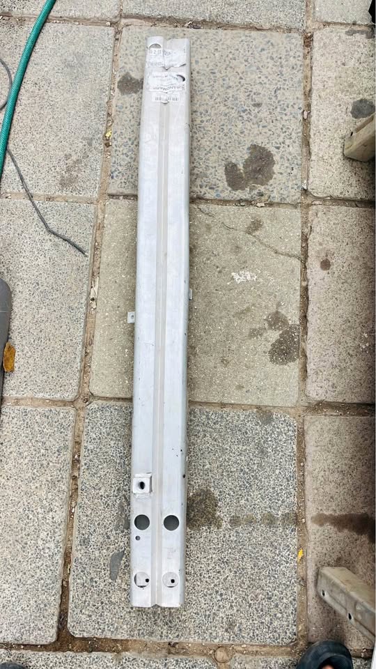 Nissan Tiida Stiffener 2006 - Private Seller Nissan Tiida Stiffener 2006 - Private Seller