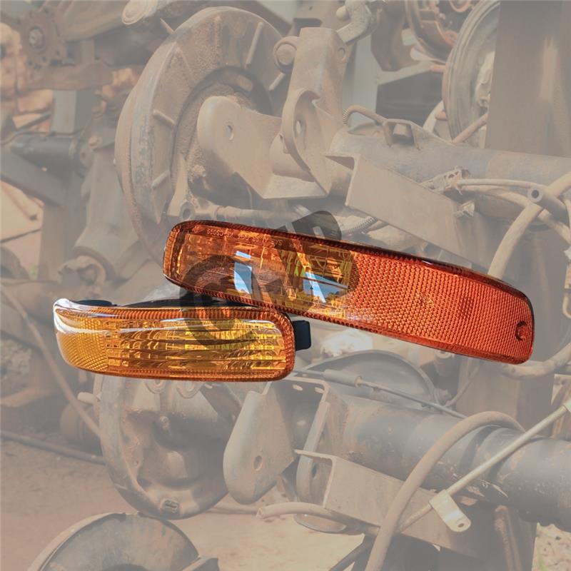 JEEP PARTS: JEEP LIBERTY INDICATOR LIGHTS (LEFT/RIGHT) - Private Seller JEEP PARTS: JEEP LIBERTY INDICATOR LIGHTS (LEFT/RIGHT) - Private Seller