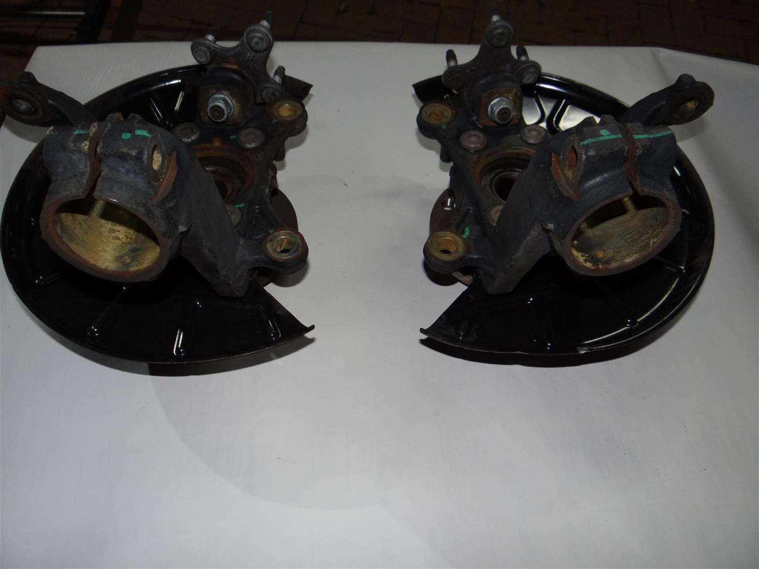 VW / Audi - wheel hub / assembly / wheel bearings – Front