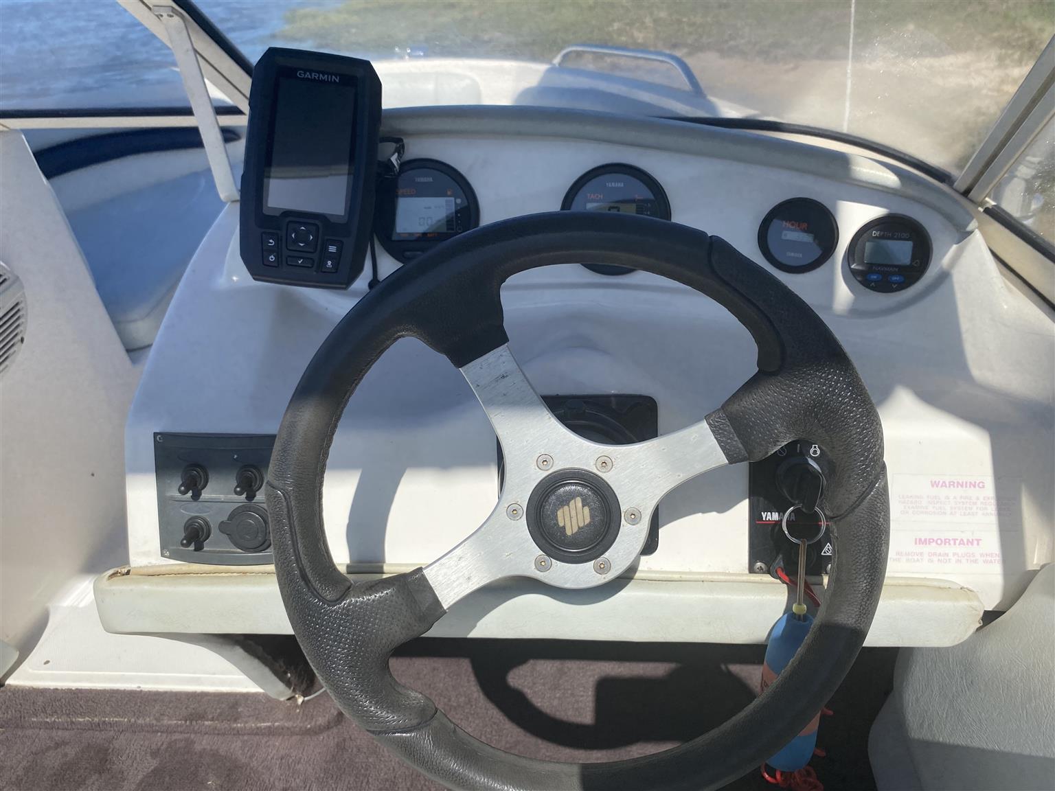 Panache 1850 SL – 8-Seater Bowrider with Yamaha VMAX 200HP