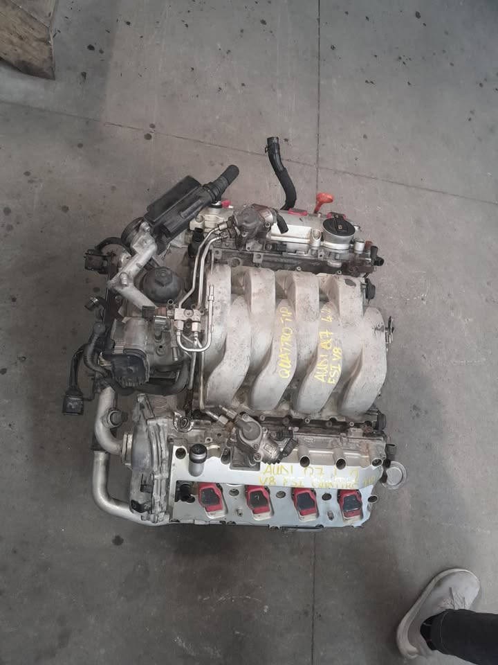 AUDI Q7 4.2L V8 (BAR ENGINE) FOR SALE - Private Seller