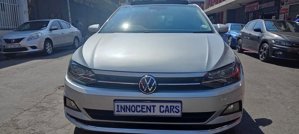 2021 VW POLO 8Tsi 1.0 SILVER COLOUR,  32000KM, EXCELLENT CONDITION ACCIDENT FREE