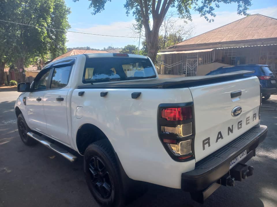 2015 FORD RANGER 2.2 DIESEL, DOUBLE CAB BAKKIE, MANUAL, WHITE COLOR, MILEAGE 97000KMS