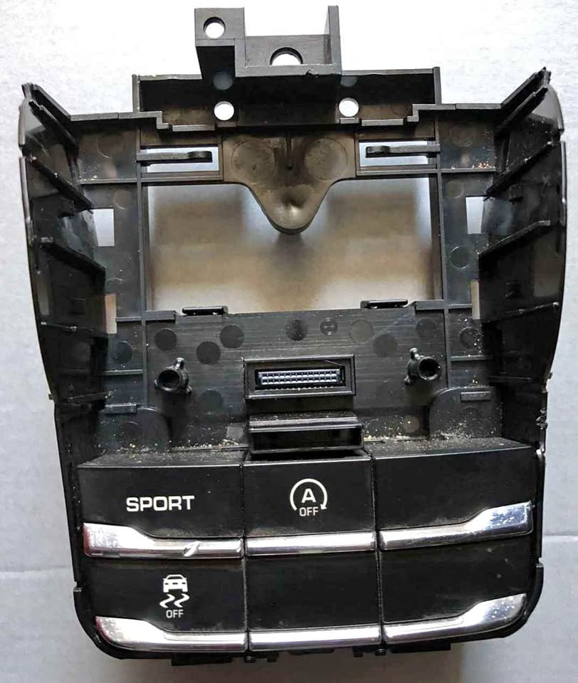 Porsche Cayenne 958 centre console control panel - Private Seller Porsche Cayenne 958 centre console control panel - Private Seller