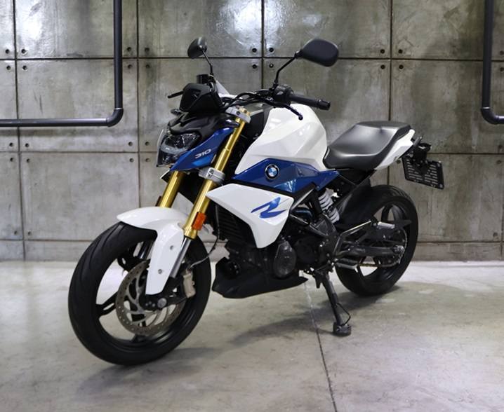 2022 BMW G310R - 4012KM - R69 999 - Private Seller