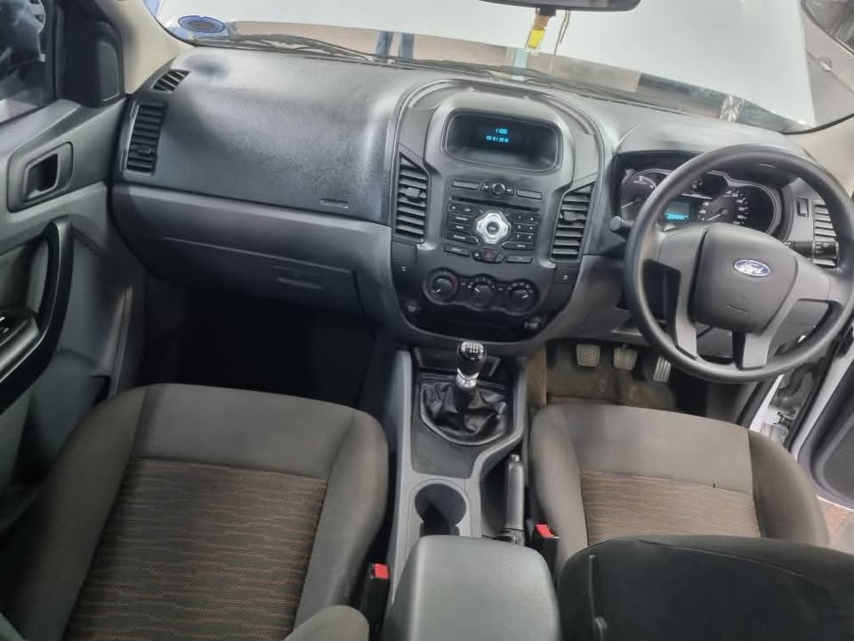 2016 Ford Ranger 2.2TDCi XLS Double-Cab Manual 94000km Mechanically Perfect wit Service Book