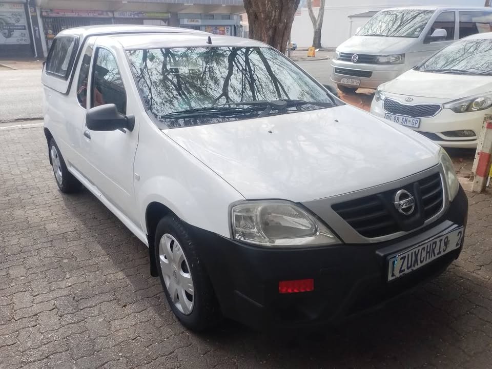 2015 NISSAN NP200 1.6 MANUAL WITH CANOPY
