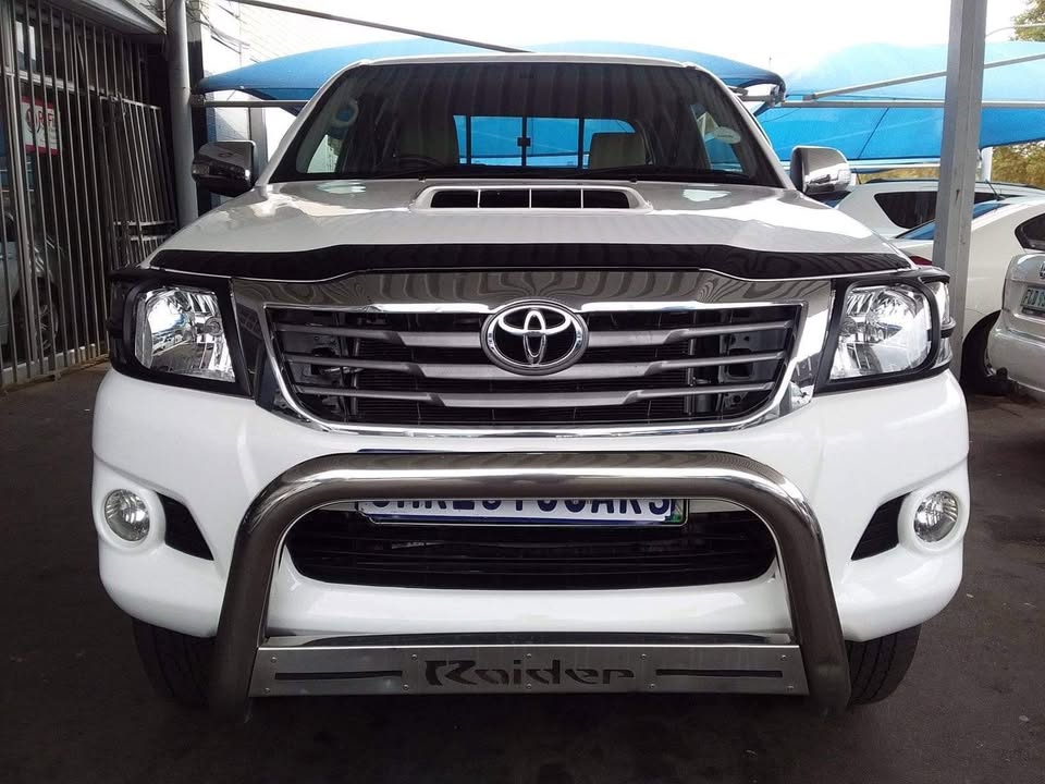 Used Toyota Hilux 3.0D-4D double cab 4x4 Raider Heritage Edition auto - Private Seller