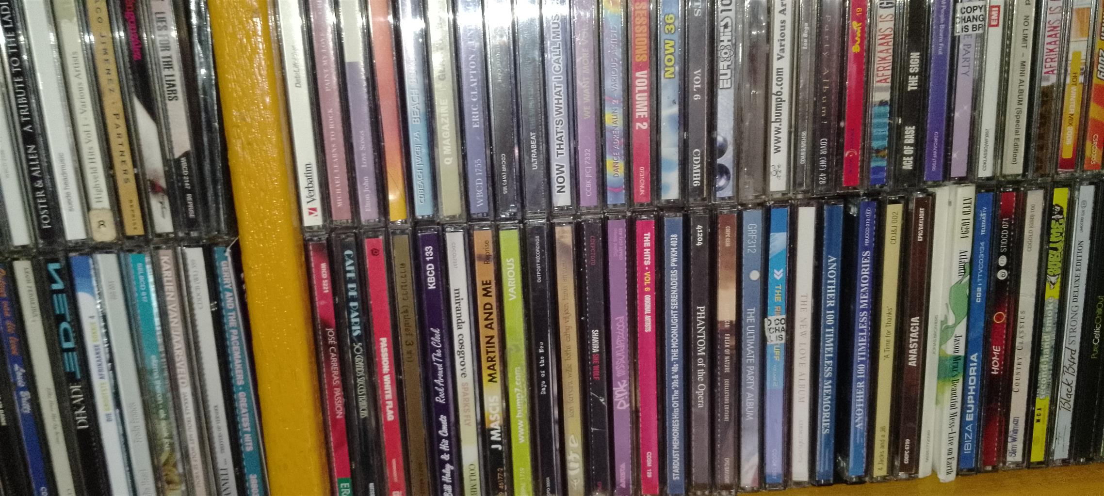 I have 40,000+ cds for sale,pop,rock,jazz,country,afrikaans,classics and more.
