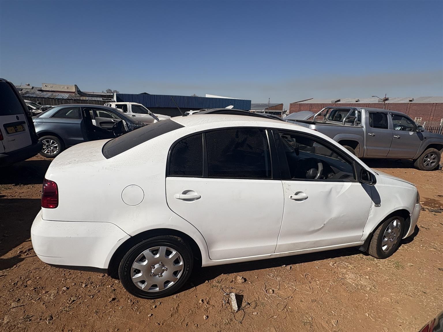 Polo bujwa 2005 sedan stripping for spares