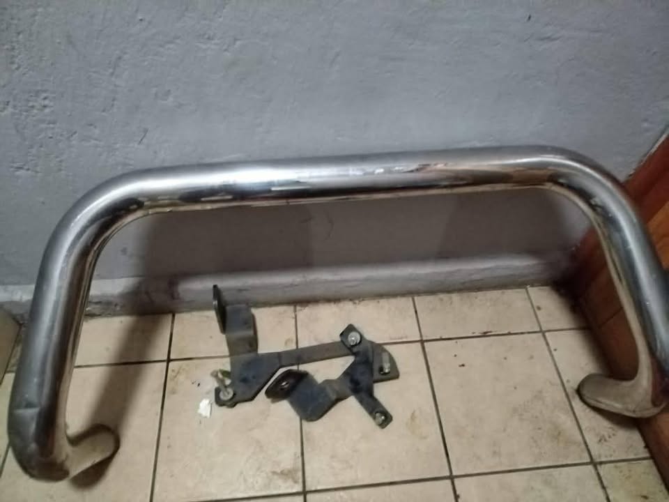 FORD NUDGE BAR AND BONNET GUARD - Private Seller