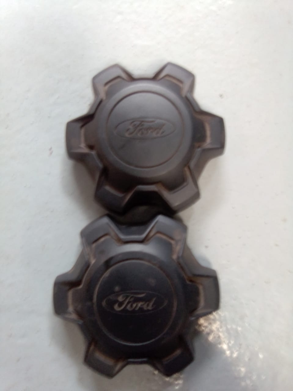 Ford Centre Caps Hubcaps - Private Seller Ford Centre Caps Hubcaps - Private Seller