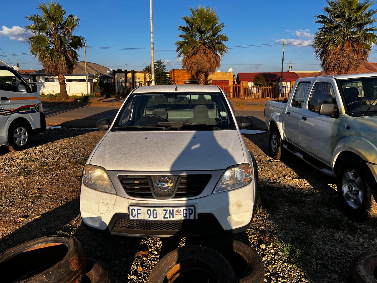 Np200 utility bakkie