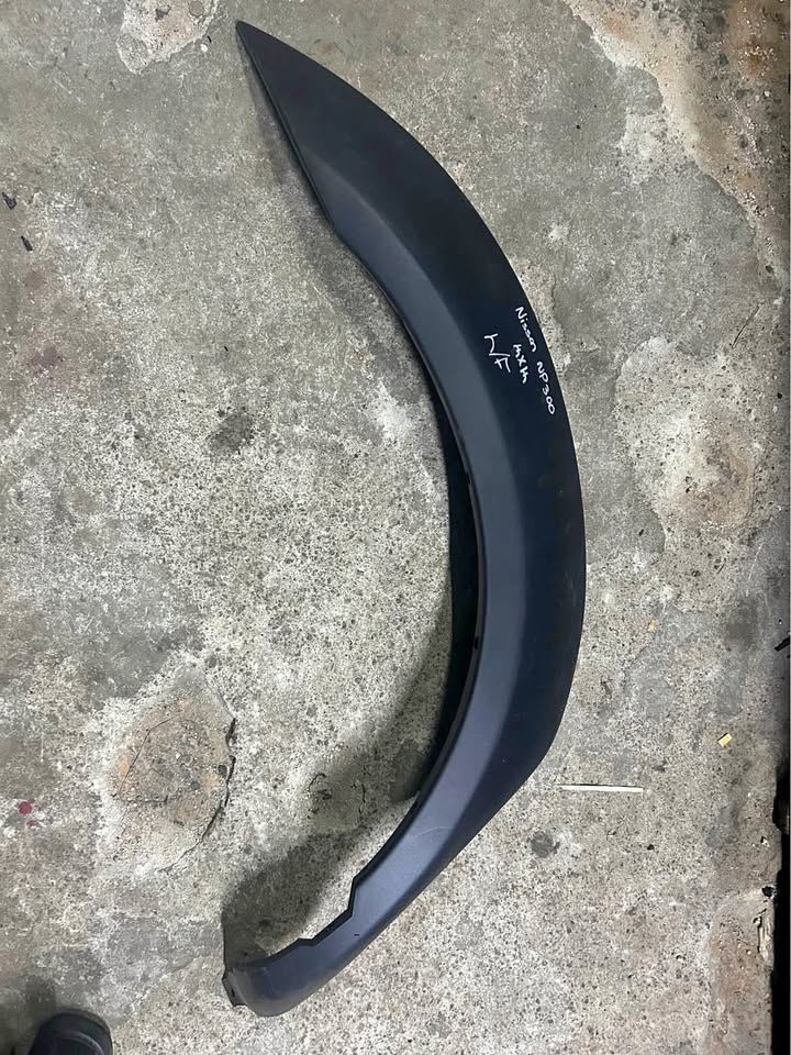 Nissan NP300 Left Front Wheel Arch For Sale - Private Seller Nissan NP300 Left Front Wheel Arch For Sale - Private Seller