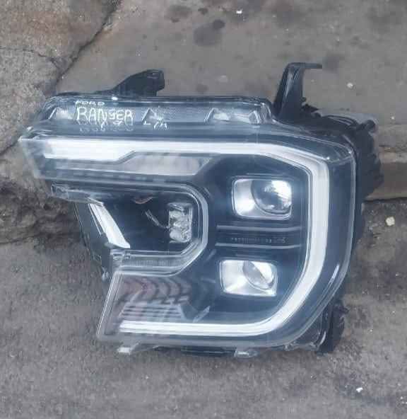 Ford Ranger T9 Headlight Leftside. - Private Seller Ford Ranger T9 Headlight Leftside. - Private Seller