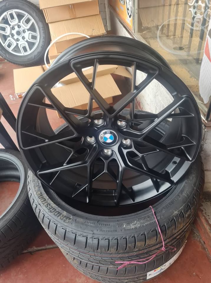 BMW Brand new mags size 19 narrow and wide - Private Seller BMW Brand new mags size 19 narrow and wide - Private Seller