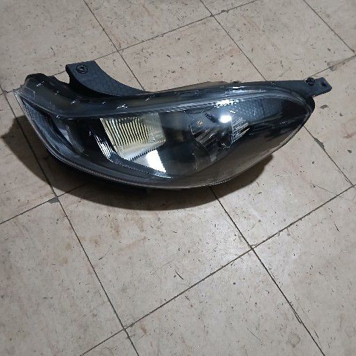 Hyundai i10 grand headlight - Private Seller Hyundai i10 grand headlight - Private Seller
