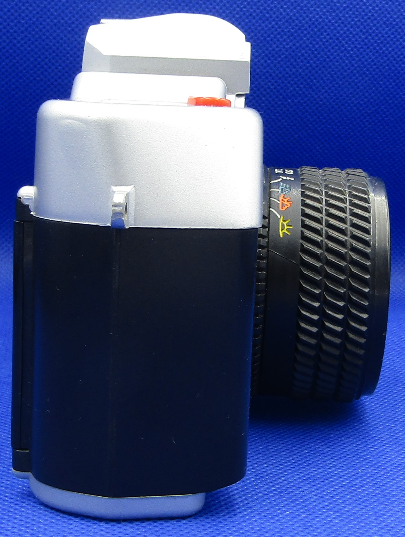 SOUNEX Deluxe-1 35mm Vintage Point-and-Shoot Camera