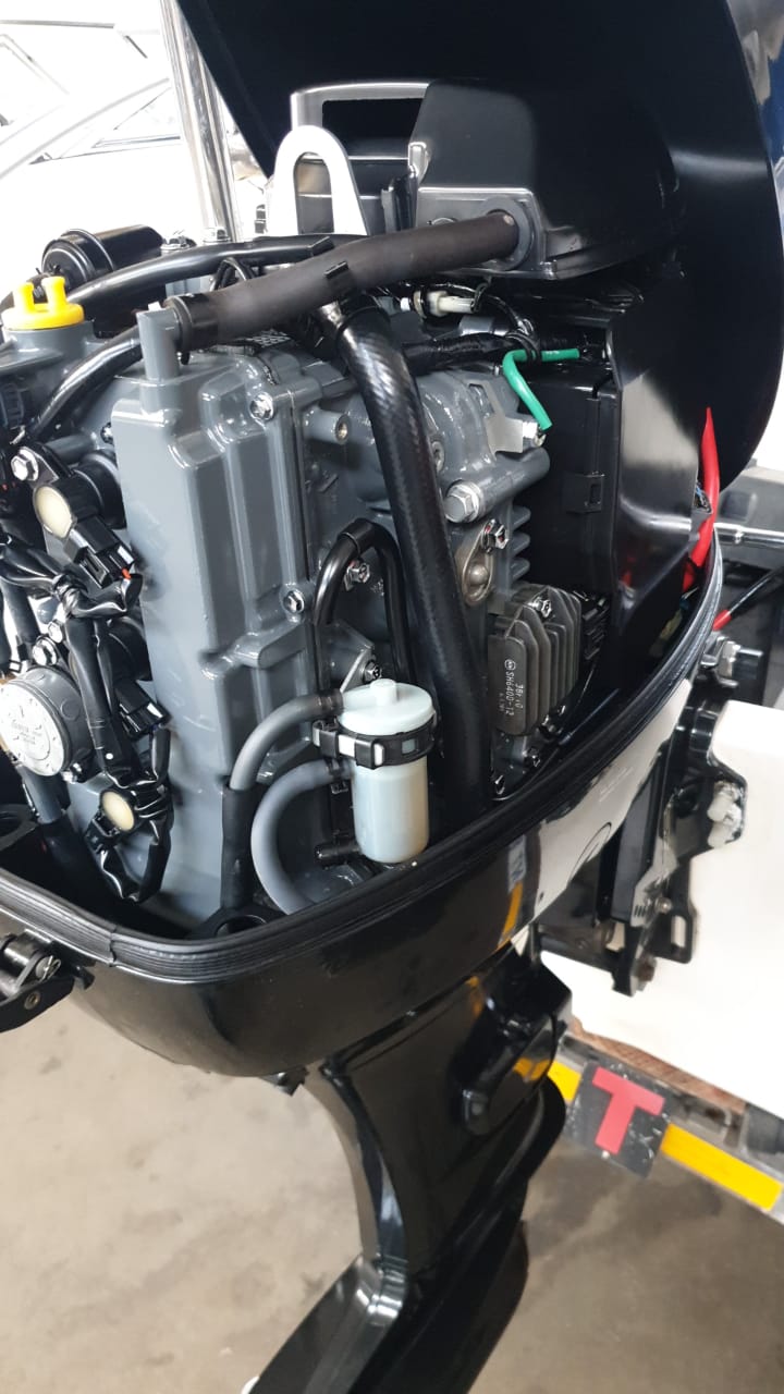 Stingray 5,6m Sea Raider inflatable boat.
