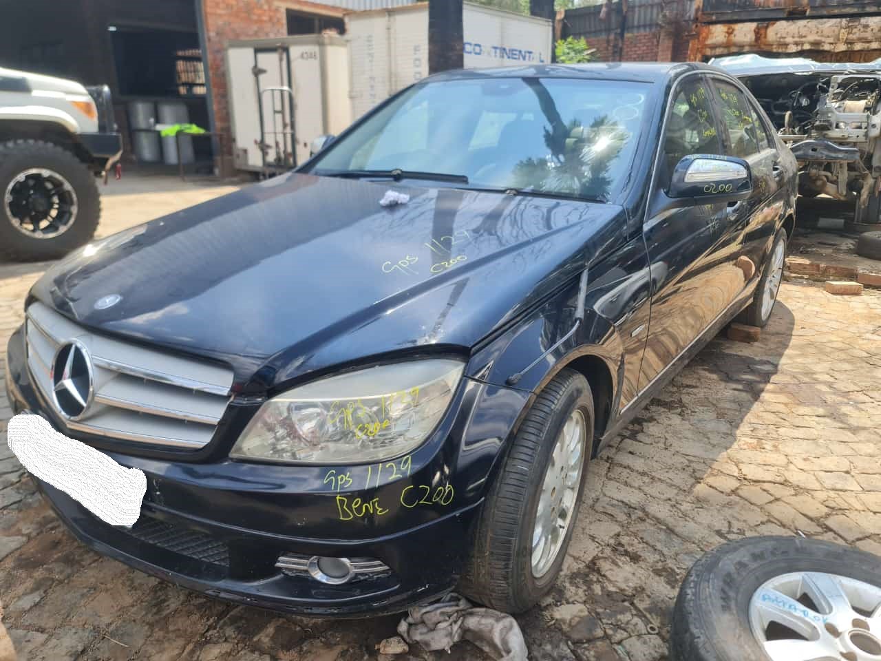 MERCEDES BENZ C200 KOMPRESSOR STRIPPING FOR SPARES - Private Seller