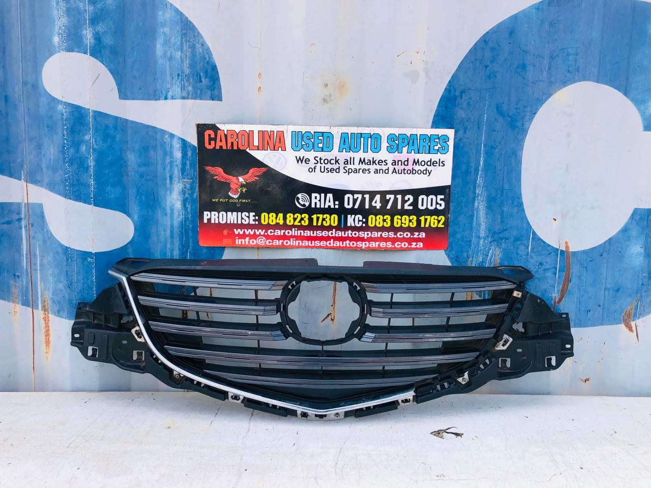 Mazda Cx-5 radiator grill with no badge (chrome damaged) - Private Seller Mazda Cx-5 radiator grill with no badge (chrome damaged) - Private Seller