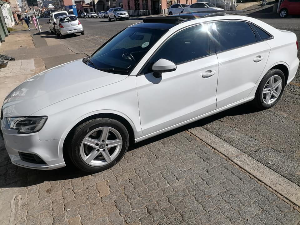 2018 Audi A3 1.0 TFSI Automatic Sunroof with a Nice interior seat