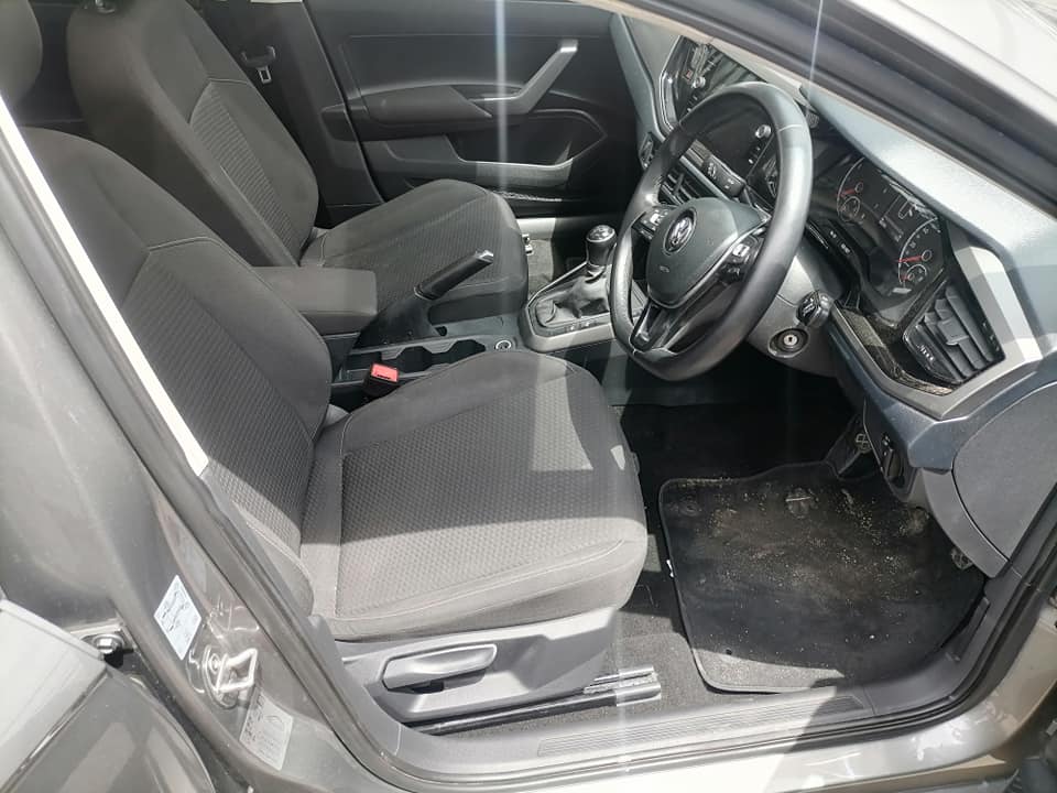 2019 Volkswagen polo 8 1.0 TSI with a Sunroof