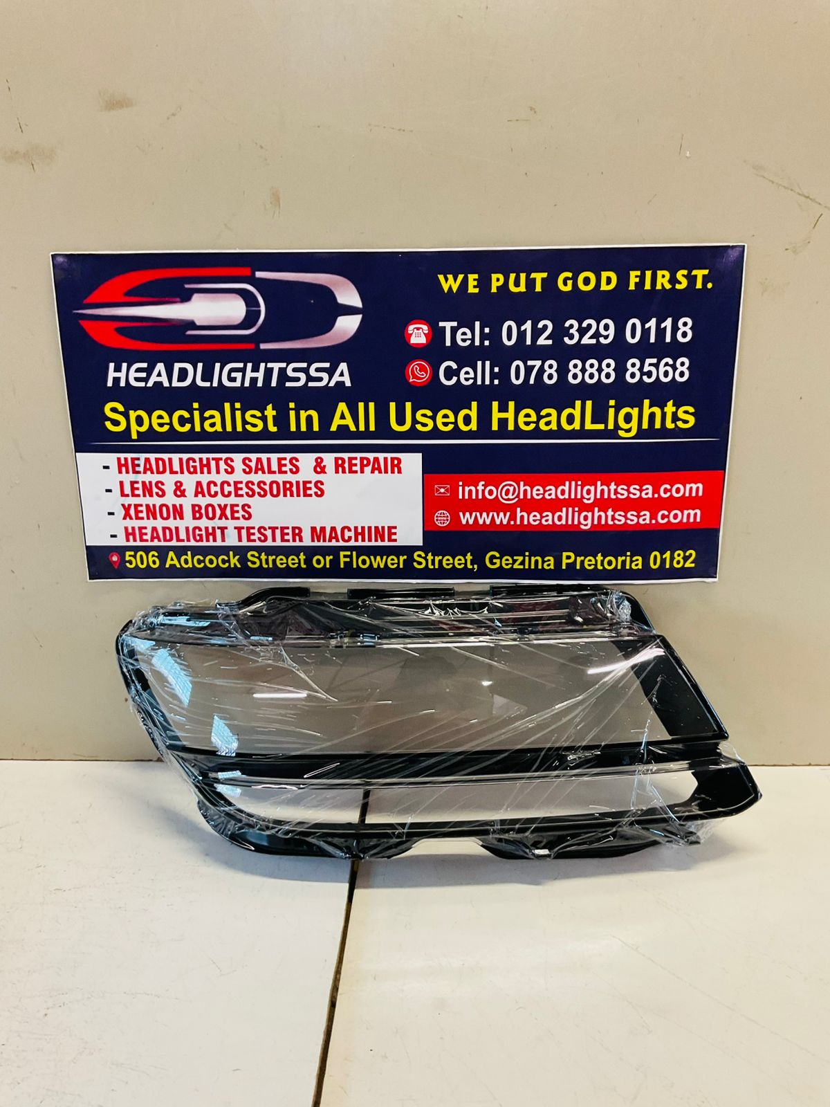 VW Tiguan LED right side headlight replacement lens - Private Seller VW Tiguan LED right side headlight replacement lens - Private Seller
