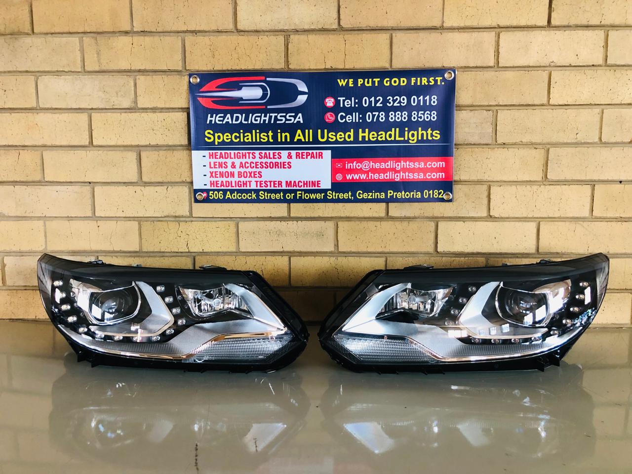 VW Tiguan Left and Right side xenon headlight with LED (2013-2017) - Private Seller VW Tiguan Left and Right side xenon headlight with LED (2013-2017) - Private Seller