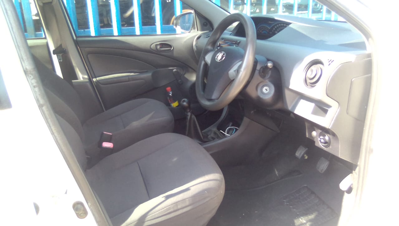 2019 toyota Etios 1.5 Xi MANUAL Petrol