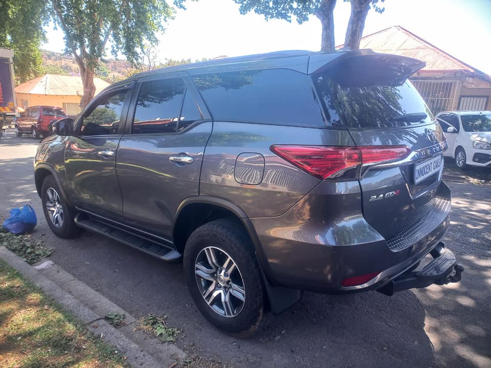2020 TOYOTA FORTUNER 2.4GD6 DIESEL, AUTOMATIC, GREY COLOR, MILEAGE 92000KMS, . LEATHER